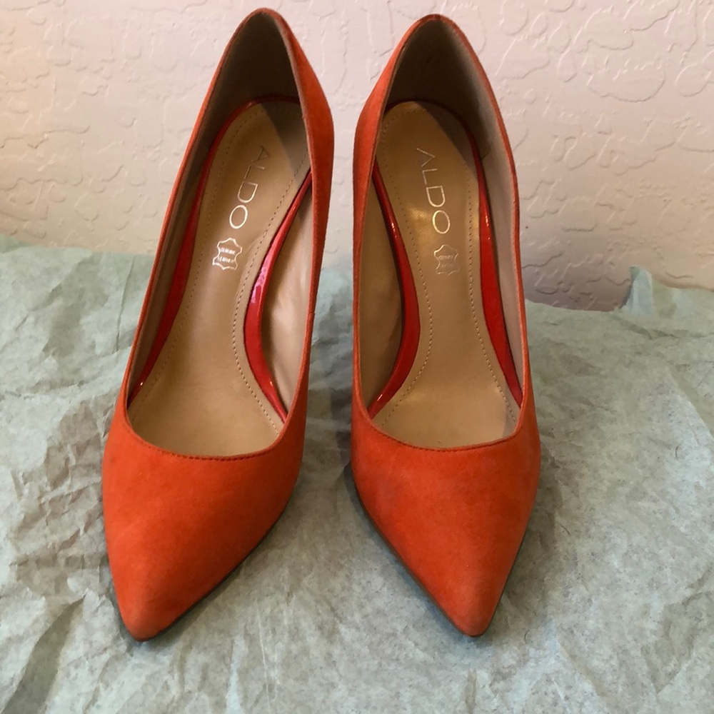Tangerine Suede/leather pointed stilettos